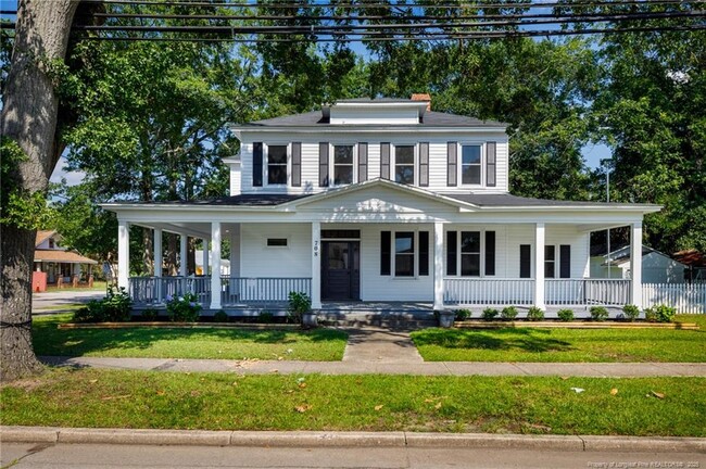 Primary Photo - 708 N Cedar St