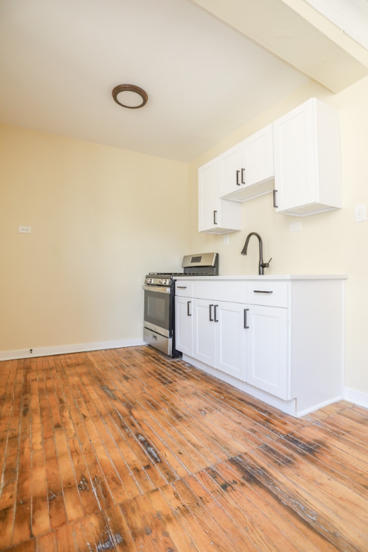 Building Photo - 4019 School