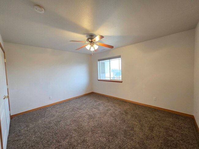 Building Photo - 3493 Hanstead St