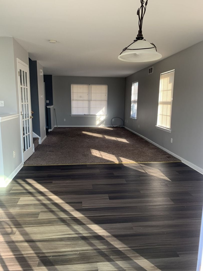 Building Photo - 203 Academy Ln