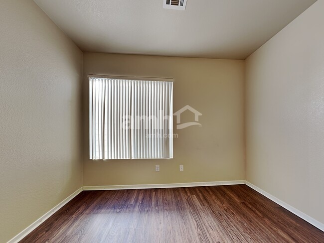 Building Photo - 8321 Canvas Ct