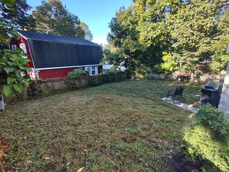 Building Photo - 16 Kilby St