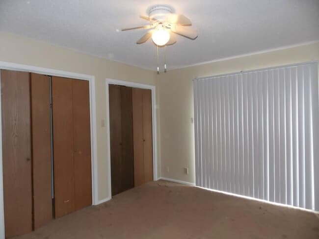 Building Photo - 8104 Dunn St