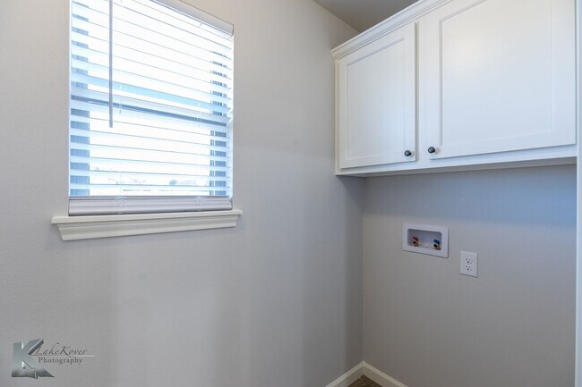 Building Photo - NEW CONSTRUCTION! 3 bed, 2 bath, 2 car garage