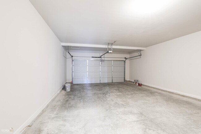 Building Photo - 724 Lanarck Wy
