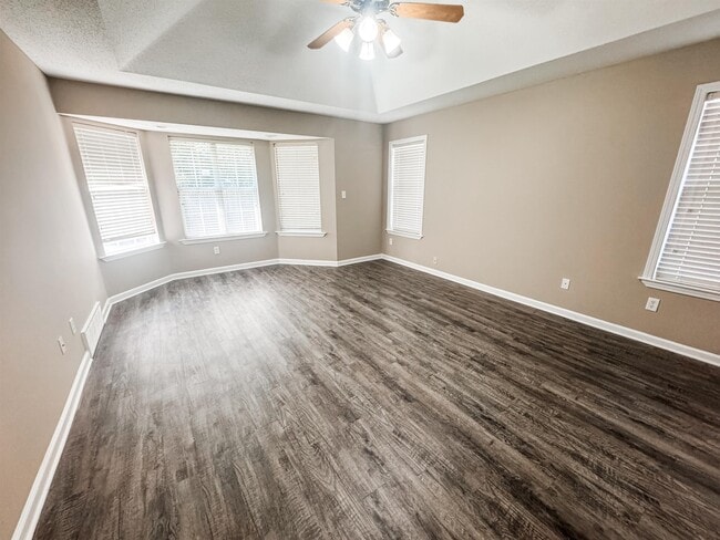 Building Photo - 2598 Plum Creek Dr