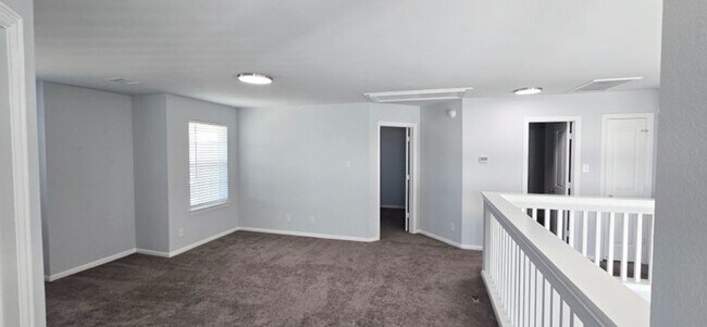 Building Photo - 10050 Pine Valley Ct