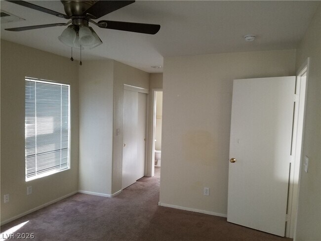 Building Photo - 11940 S Wild Chamomile St