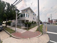 Building Photo - 901 N Ohio Ave