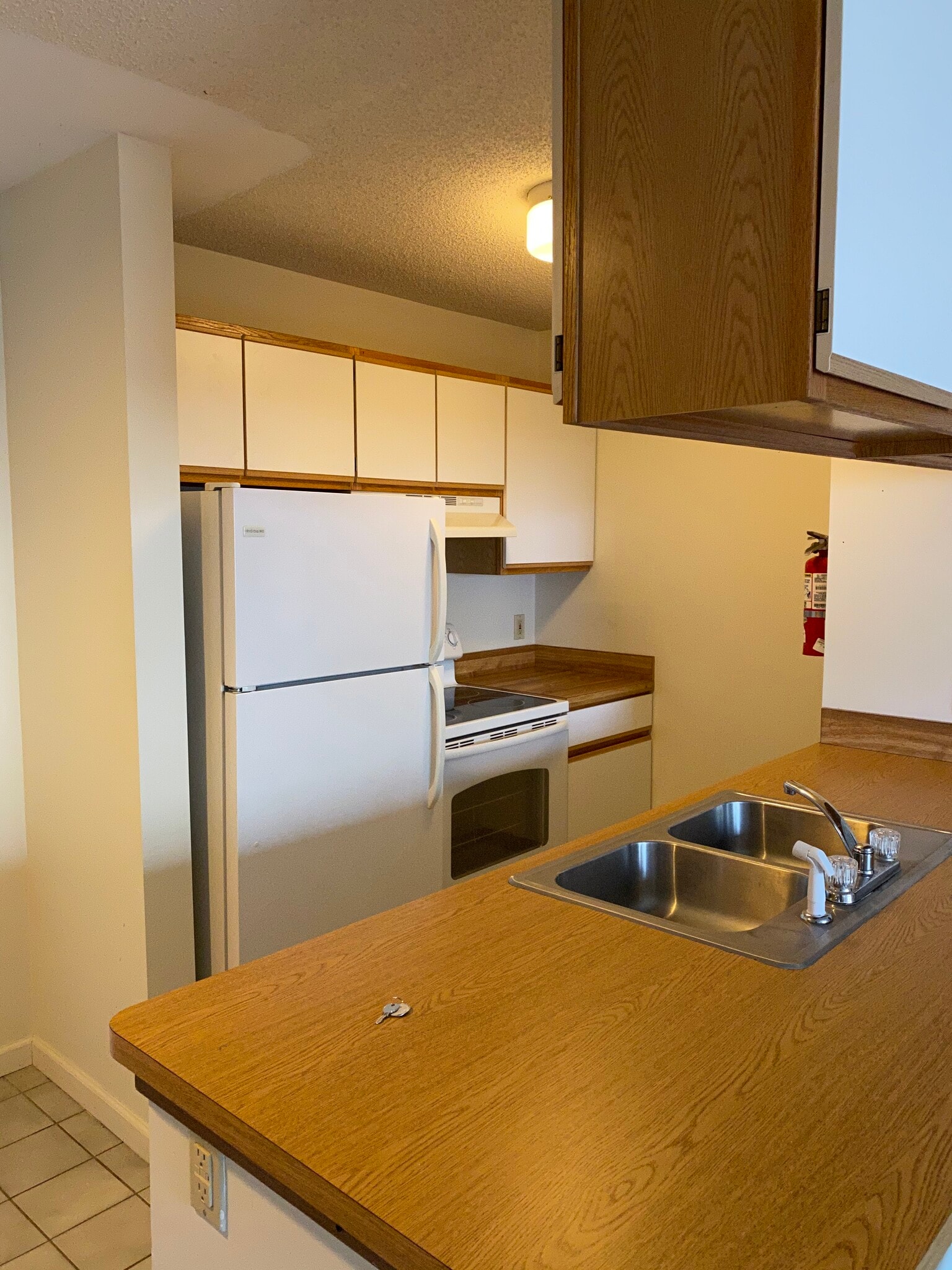 kitchen - 101 S Shafer St