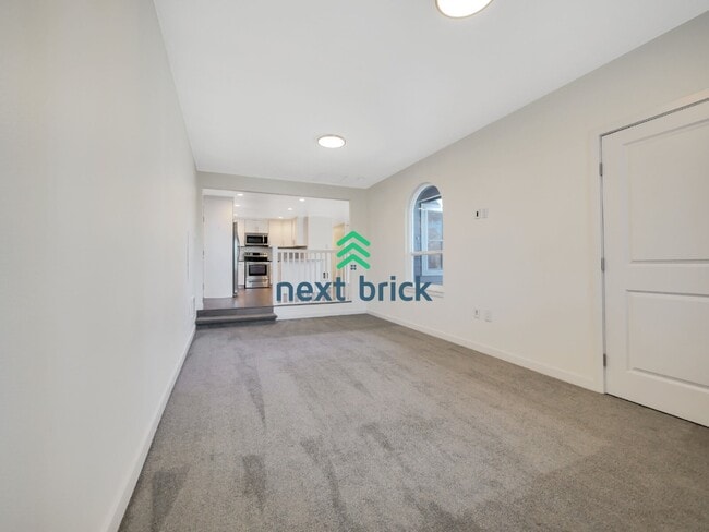 Building Photo - 3 Bed 1 Bath Charming Seattle Home is Ready for Rent!