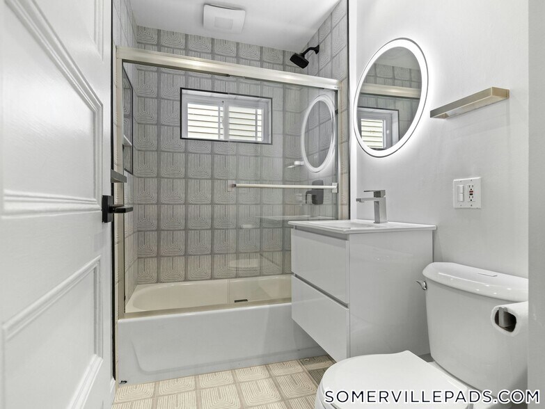 Building Photo - 39 Hancock St