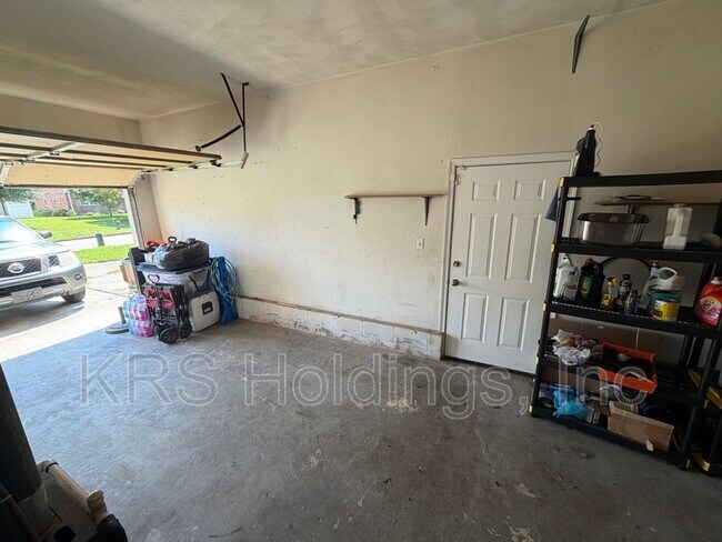 Building Photo - 4508 Regent Dr