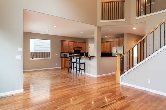 Building Photo - 4-Bedroom Home Near Pine Nursery Park Smar...