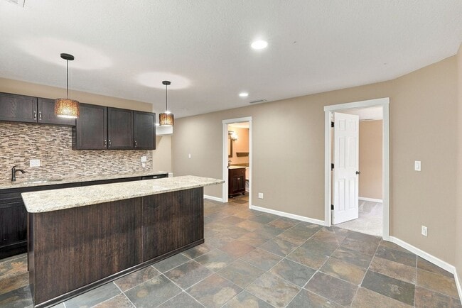 Building Photo - 1680 N Winchester Ct