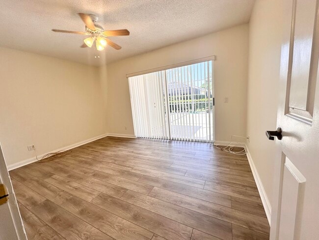 Building Photo - 9157 Sun Terrace Cir