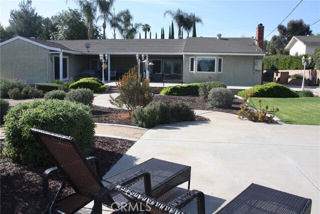 Building Photo - 16540 Wagon Wheel Dr