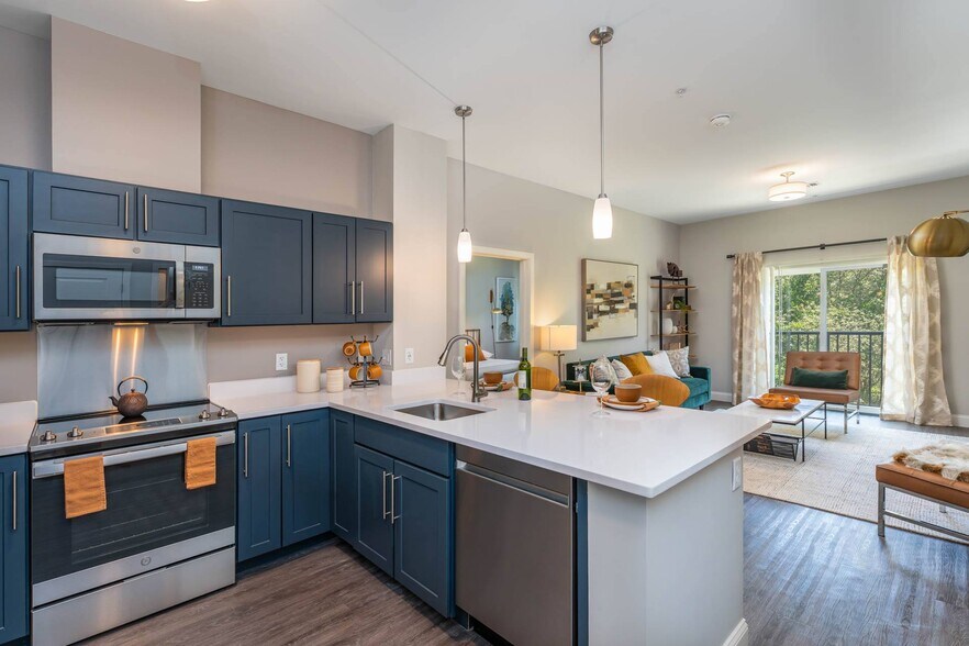 Primary Photo - The Residences at Crosspoint