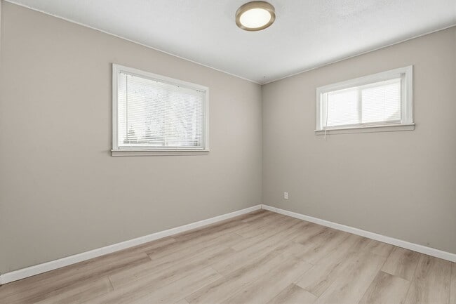 Building Photo - 14921 Myola Ave