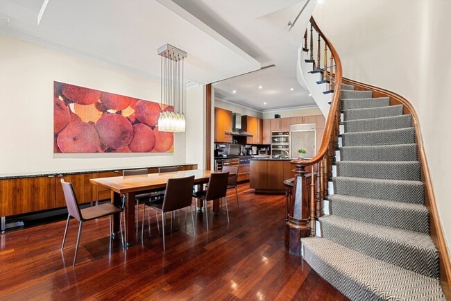 Building Photo - 54 Union Pk