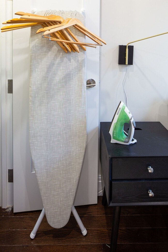 Building Photo - 1114 1st Ave