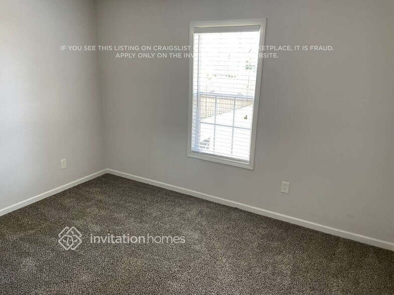 Building Photo - 10125 Orchard Grass Ct