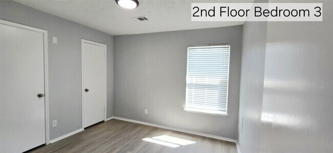 Building Photo - 4827 Cypressdale Dr