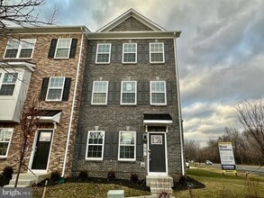 Building Photo - 1801 Harvest Dr