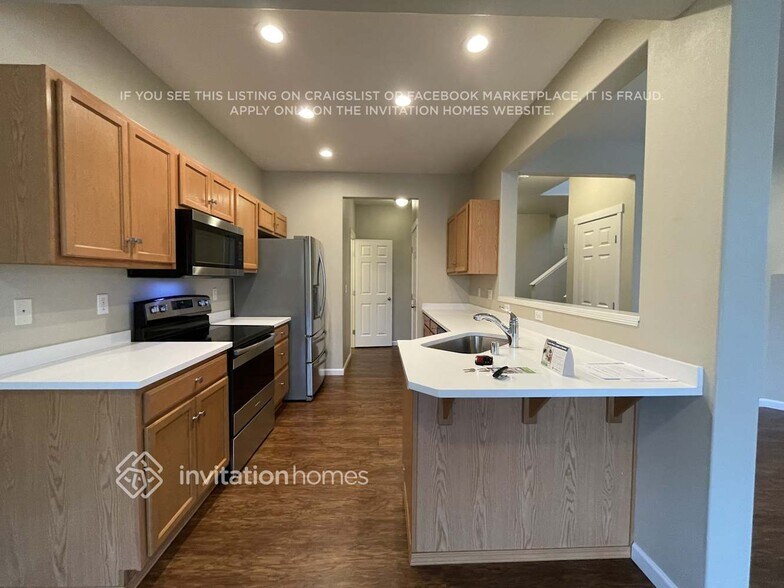 Building Photo - 17911 36th Ave E