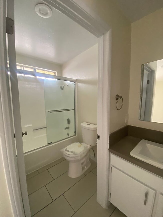 Interior Photo - Allegheny I