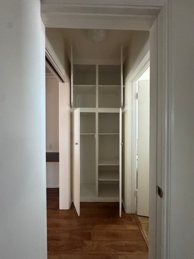 Storage - 1010 Thompson Ave