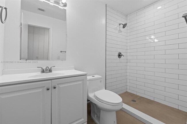 Building Photo - 21825 SW 154th Ave