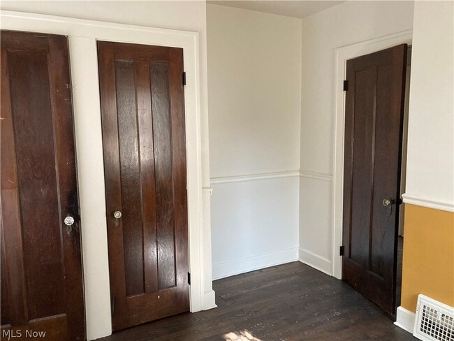 Building Photo - 3780 W 129th St