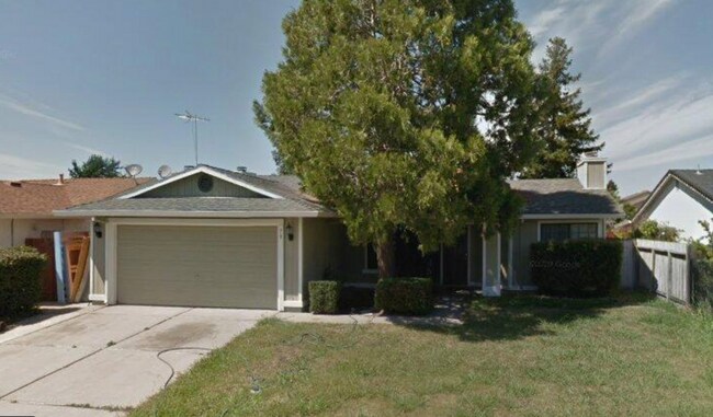 Primary Photo - Spacious 4/2 Ranch (Avail 7/15) - Please r...