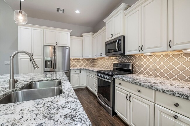 Building Photo - Gorgeous and spacious home in Gilbert, AZ!