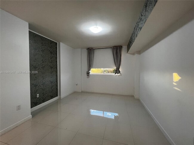 Building Photo - 7825 NW 107th Ave