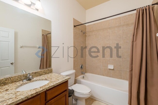 Building Photo - 7569 Tamarind Ave