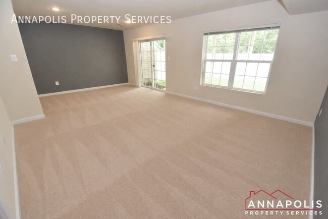 Building Photo - 1013 Red Clover Rd