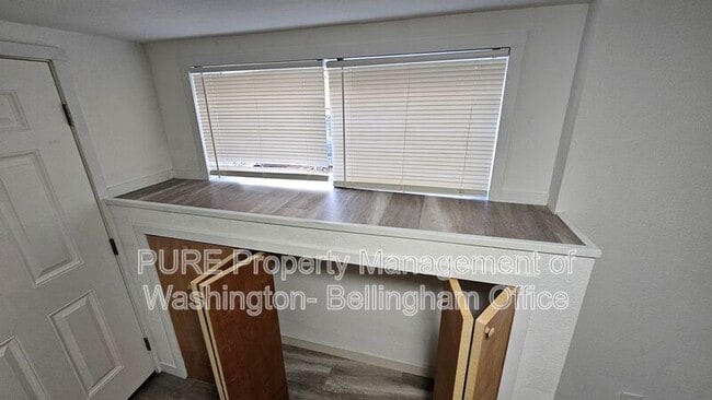 Building Photo - 625 N Garden St