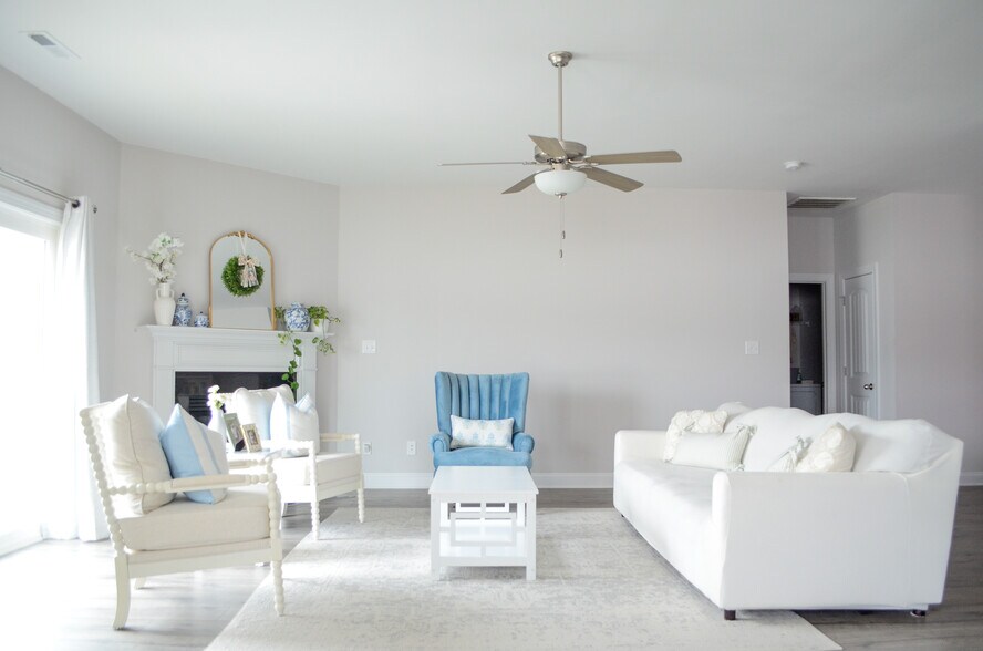 Building Photo - 1029 Loretta Ln