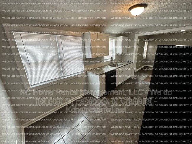 Building Photo - 3416 S Overton Ave