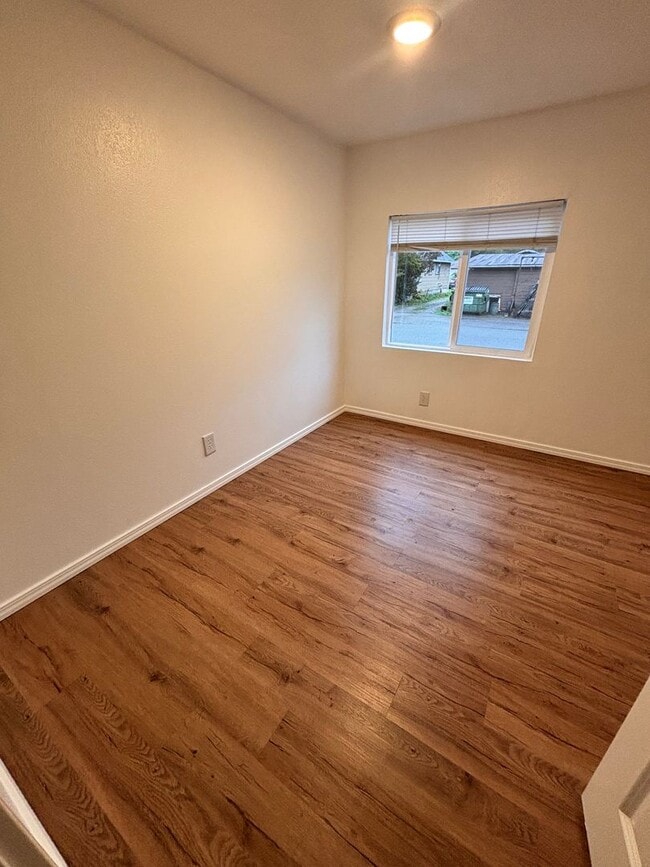 Building Photo - Newly Remodeled Manufactured Home