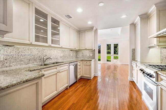 Building Photo - 1109 Campo Sano Ave