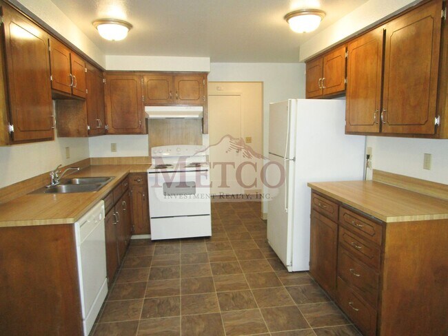 Building Photo - 21401