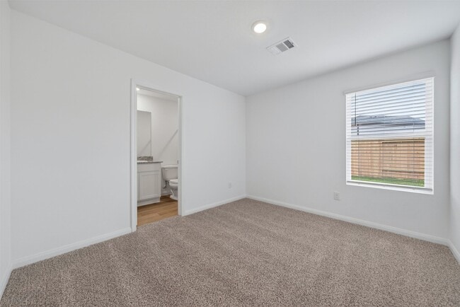 Building Photo - 2037 E Gemini Dr