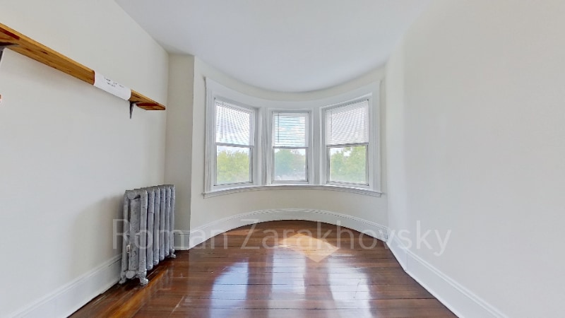 Building Photo - 71 Brighton Ave