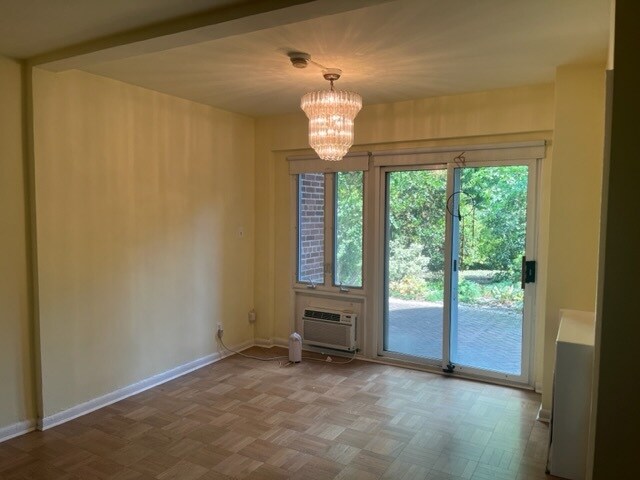 sliding door to patio - 2500 Q St NW