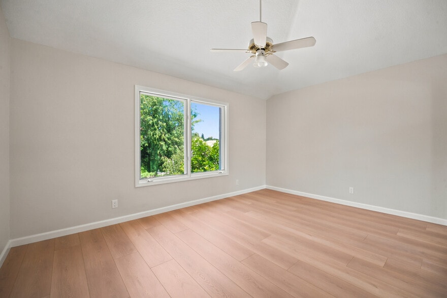 Building Photo - 4324 Park Verdi