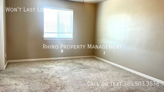 Building Photo - 1385 Bridal Veil Dr