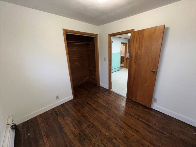 Building Photo - 4 Erie St